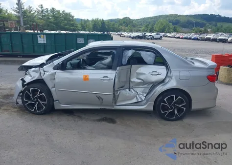 2013 Toyota Corolla S z USA, uszkodzony, nr VIN 2T1BU4EE1DC004028